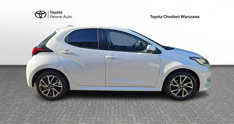 Toyota Yaris cena 74900 przebieg: 56832, rok produkcji 2021 z Barwice małe 352